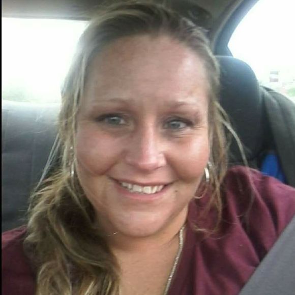 Meet your Posher, Lena - Picture 1 of 2